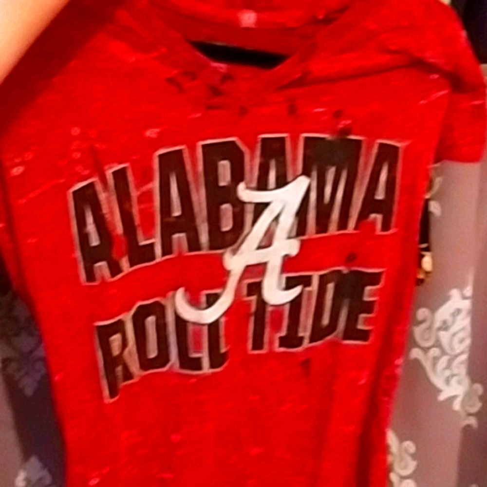 Roll student shirt